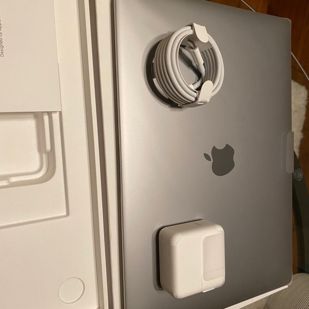 Brand new 2020 Apple Macbook Air 13-inch SpaceGray